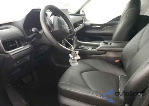 2025 Toyota Grand Highlander Le z USA, uszkodzony, nr VIN 5TDAAAA58SS030137